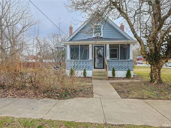 3765 Iona Avenue, Cincinnati, OH 45213