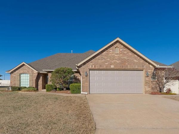 2008 Lantana Circle, Shawnee, OK 74804