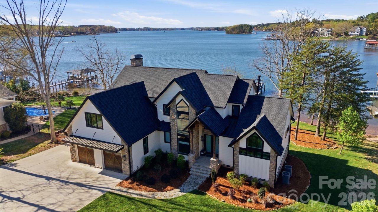 7748 Harbor Lane, Denver, NC 28037 Main Photo