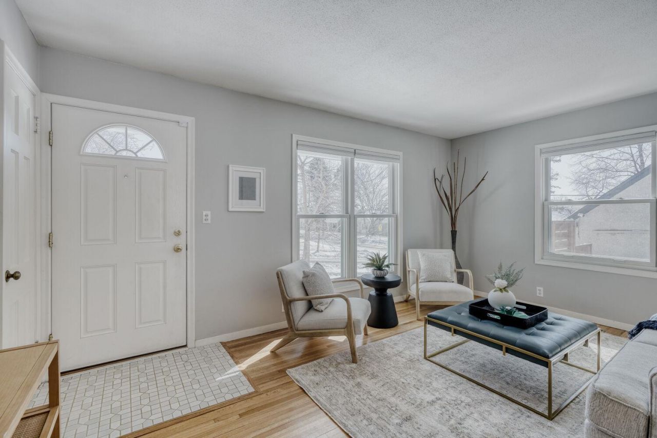 5856 Wentworth Avenue Minneapolis, MN 55419