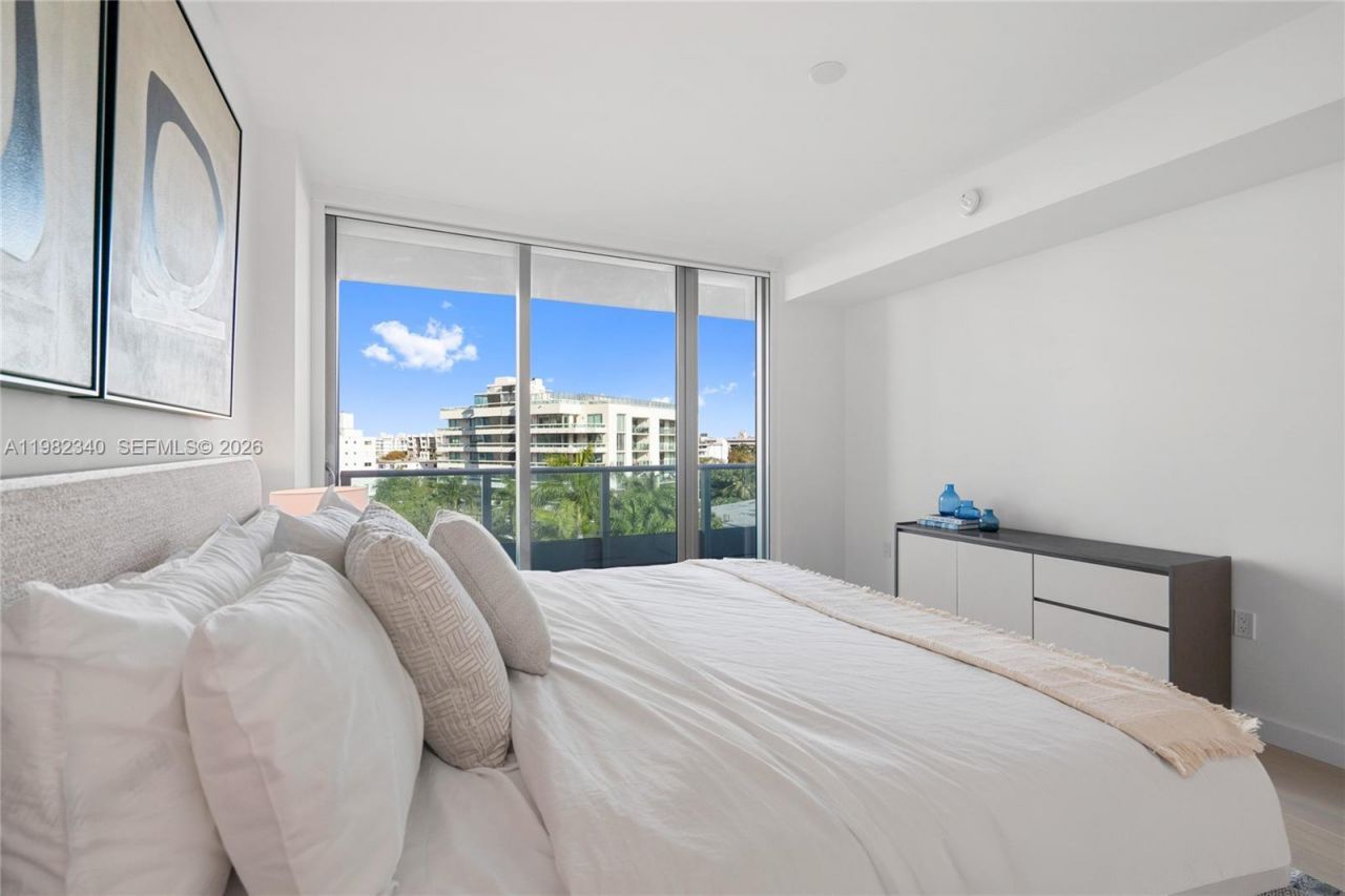 9201 E Bay Harbor Dr, Unit 604, Bay Harbor Islands, FL 33154 Photo