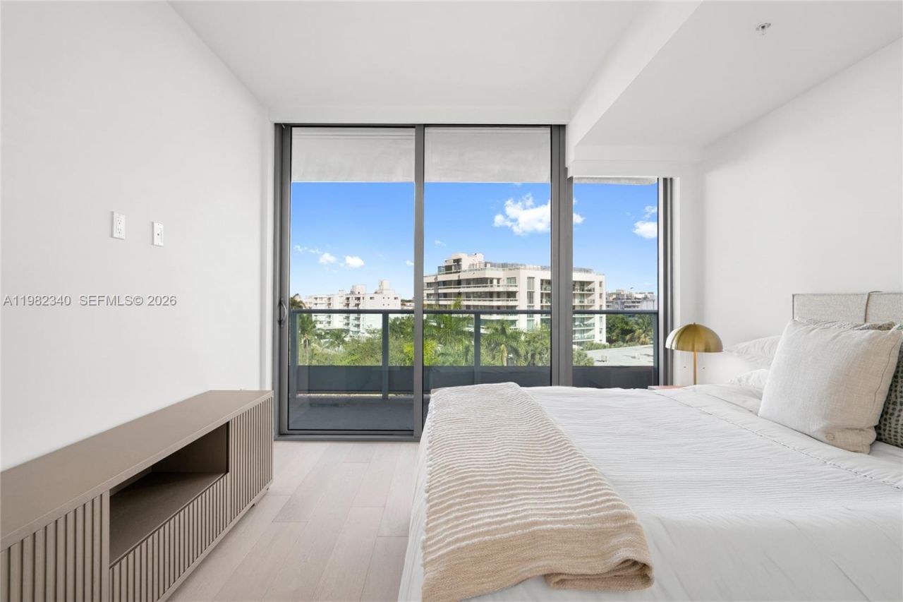 9201 E Bay Harbor Dr, Unit 604, Bay Harbor Islands, FL 33154 Photo