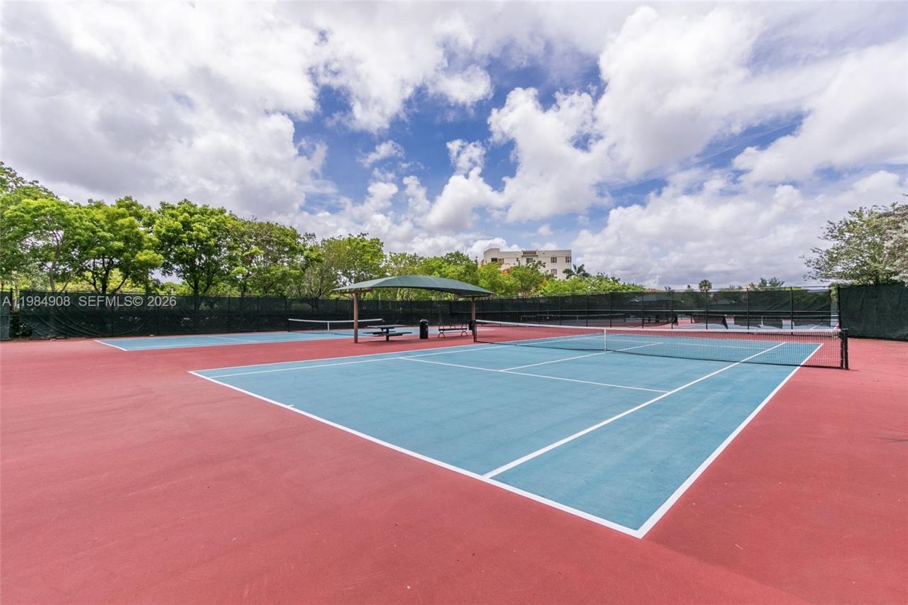 3970 Oaks Clubhouse Dr , Unit 407, Pompano Beach, FL 33069 Photo