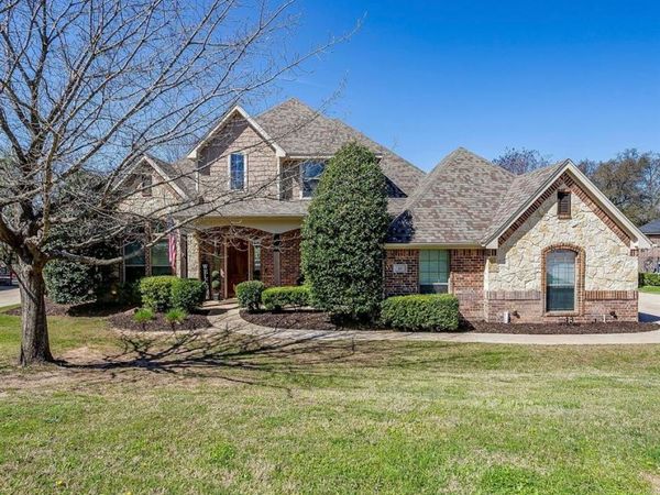 43 Crown Road , Willow Park, TX 76087