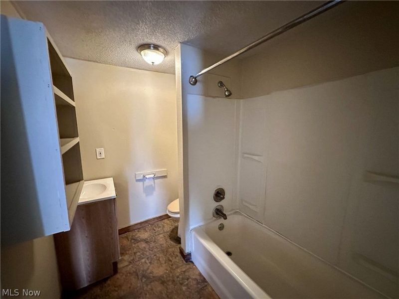 1007 Cole Avenue, Akron, OH 44306 Photo 5