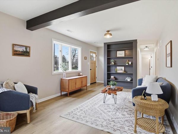 2472 LEAMAN ROAD, RONKS, PA 17572