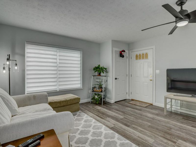 1067 Oakgrove Court, Unit 1, Independence, KY 41051 Photo 2