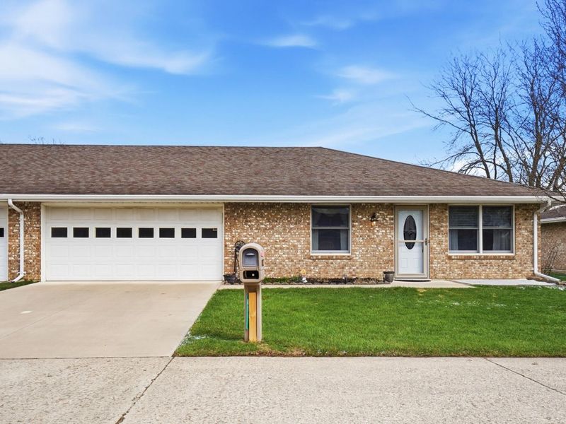 4890 W Brannan Drive, Springfield, OH 45502 Photo 8