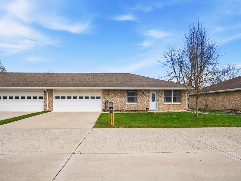 4890 W Brannan Drive, Springfield, OH 45502 Photo 9