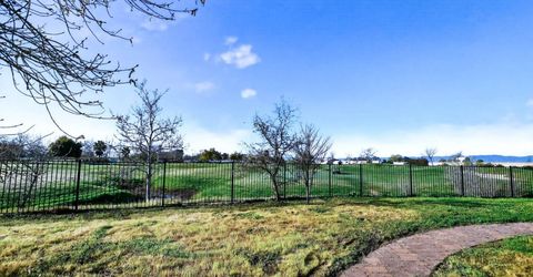 33318 Merganser Ct, Woodland, CA 95695 Photo