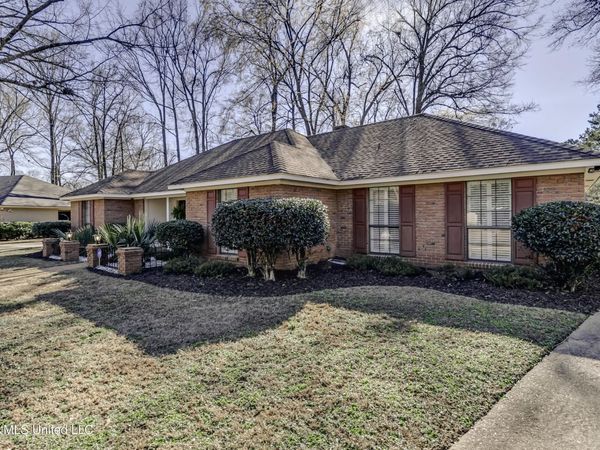 5379 Fairway Street, Jackson, MS 39211