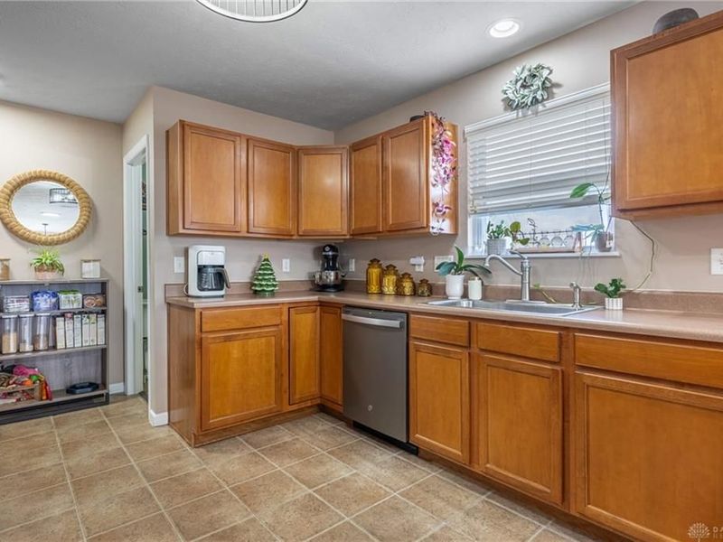 132 Village Court, Monroe, OH 45050 Photo 10