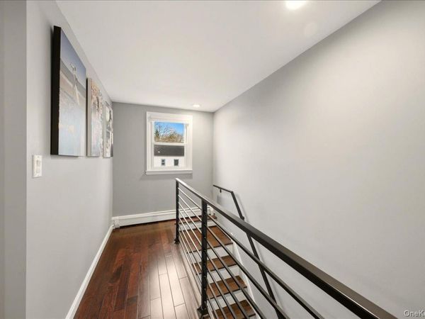 20 Van Buren Place, White Plains, NY 10603