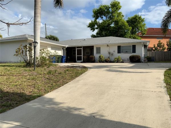 2118 MICHELE DRIVE , SARASOTA, FL 34231