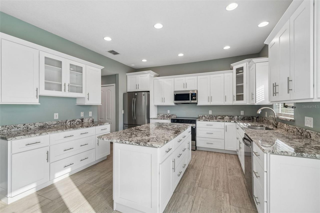 18098 Macek Rd , Weeki Wachee, FL 34614 Photo