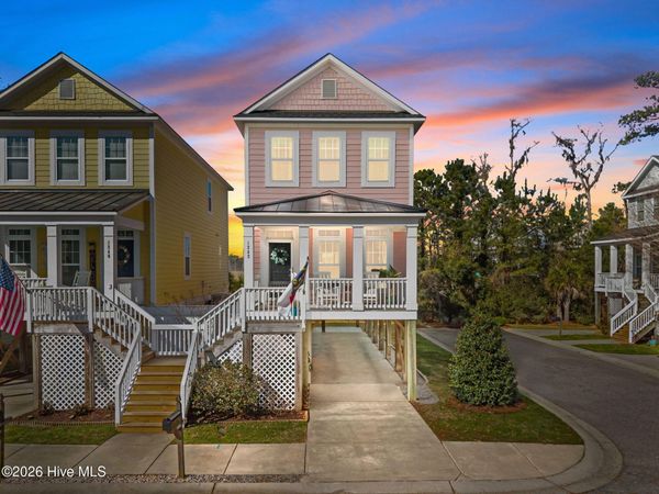 1242 Charleston Common Drive, Leland, NC 28451