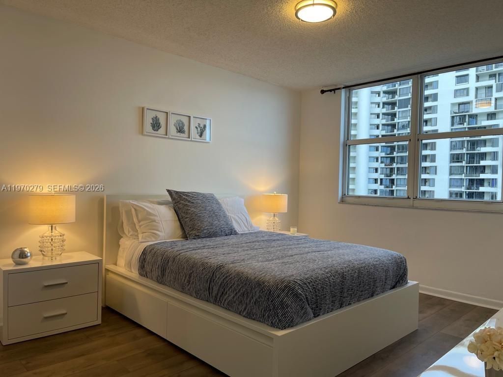 770 NE Claughton Island Dr , Unit 1013, Miami, FL 33131 Photo