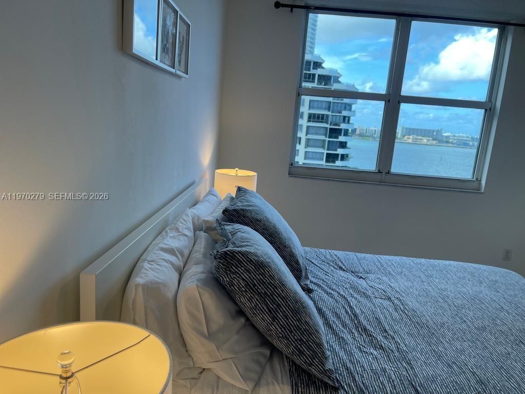 770 NE Claughton Island Dr , Unit 1013, Miami, FL 33131 Photo