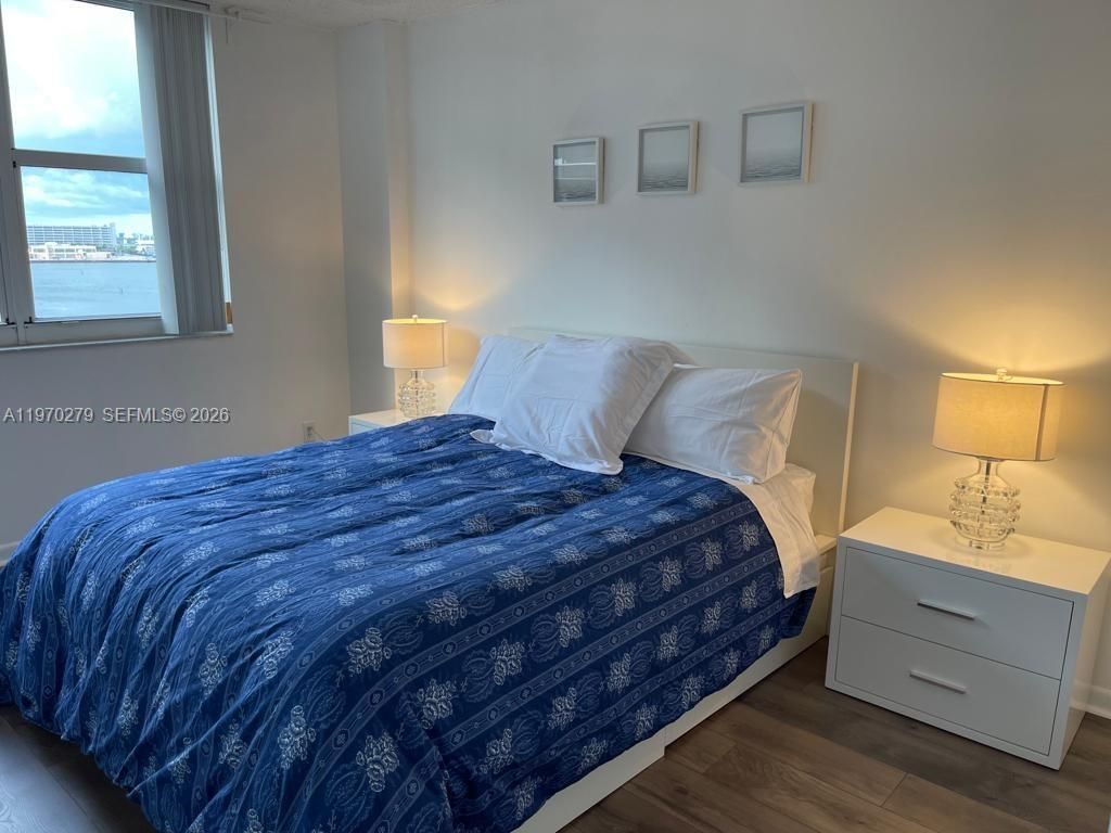 770 NE Claughton Island Dr , Unit 1013, Miami, FL 33131 Photo