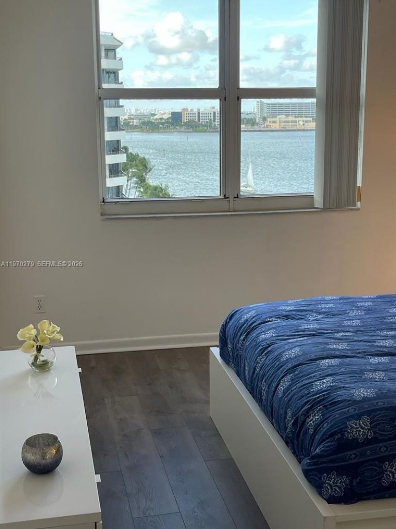 770 NE Claughton Island Dr , Unit 1013, Miami, FL 33131 Photo