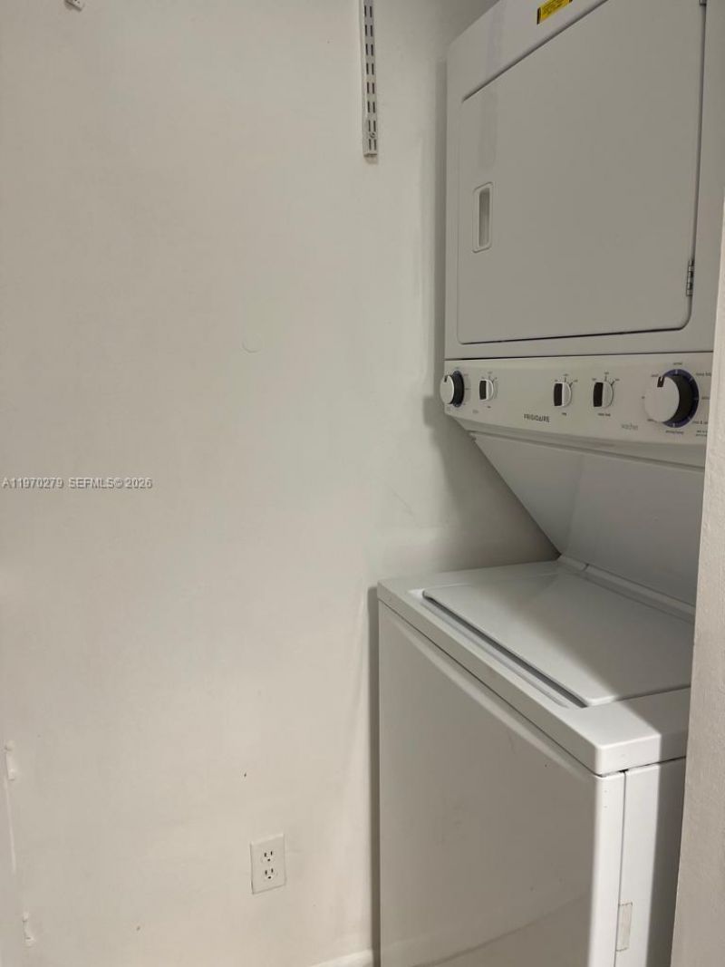 770 NE Claughton Island Dr , Unit 1013, Miami, FL 33131 Photo