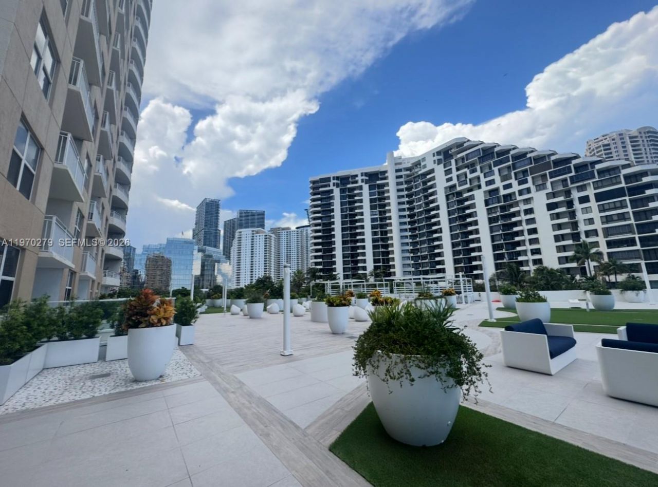 770 NE Claughton Island Dr , Unit 1013, Miami, FL 33131 Photo