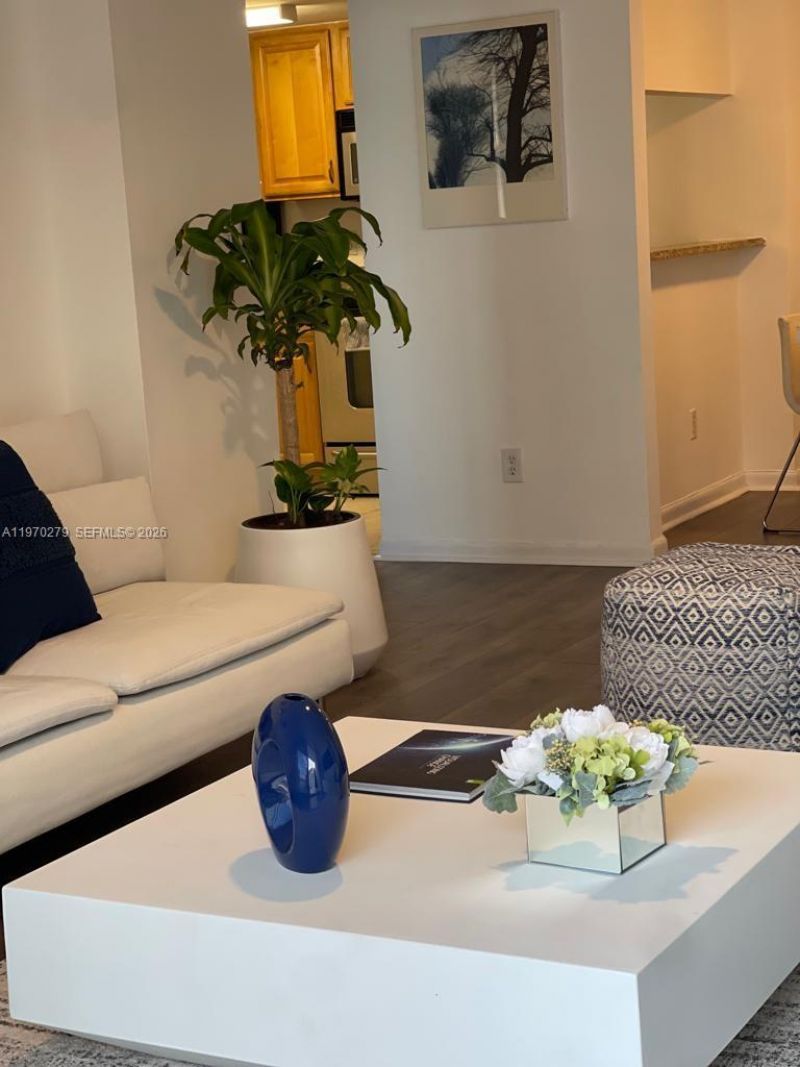 770 NE Claughton Island Dr , Unit 1013, Miami, FL 33131 Photo