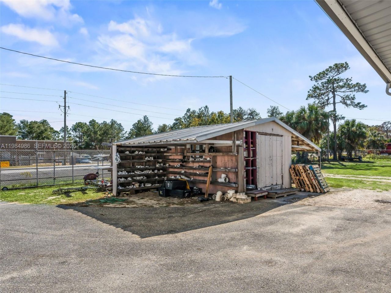 9594 SE Maricamp Road , Ocala, FL 34472 Photo