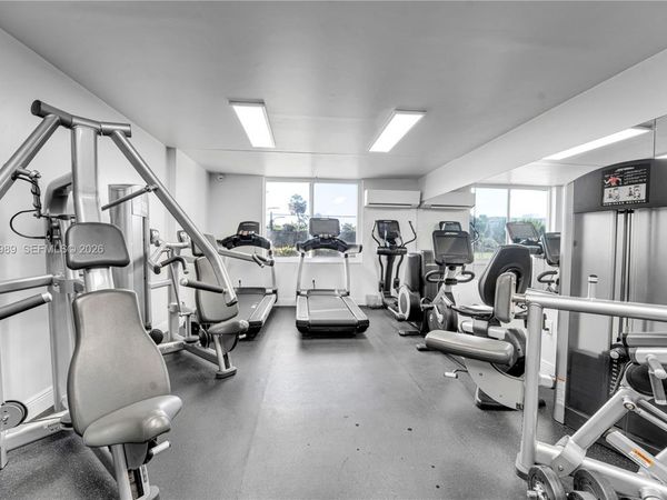 919 Hillcrest Dr , Unit 210, Hollywood, FL 33021