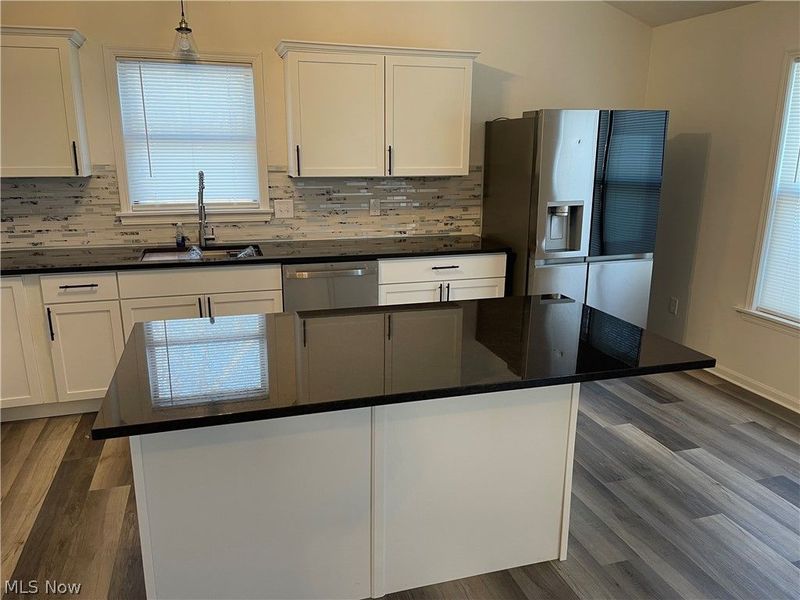 805 johnny k, Hubbard, OH 44425 Photo 3