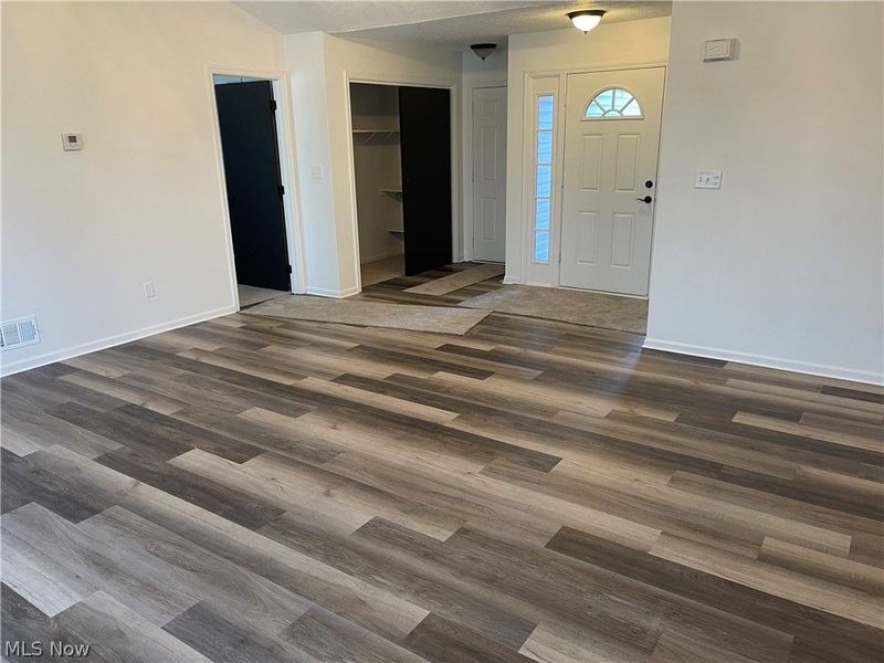 805 johnny k, Hubbard, OH 44425 Photo 6