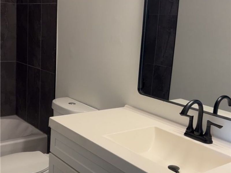 805 johnny k, Hubbard, OH 44425 Photo 8