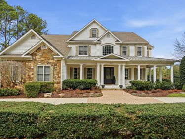 300 Lake Manor Road, Chapel Hill, NC 27516