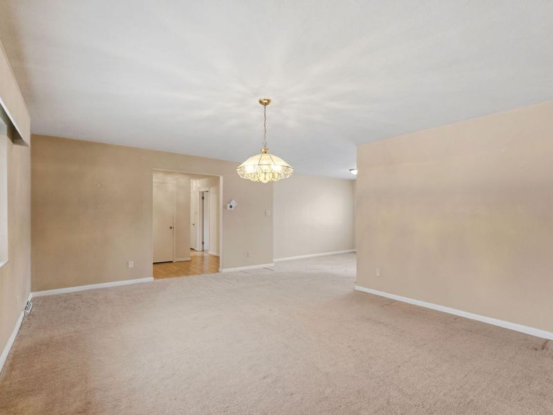 361 Cardigan Road, Dayton, OH 45459 Photo 9