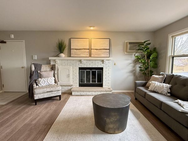 975 Manor Dr, Unit 83, Neenah, WI 54956