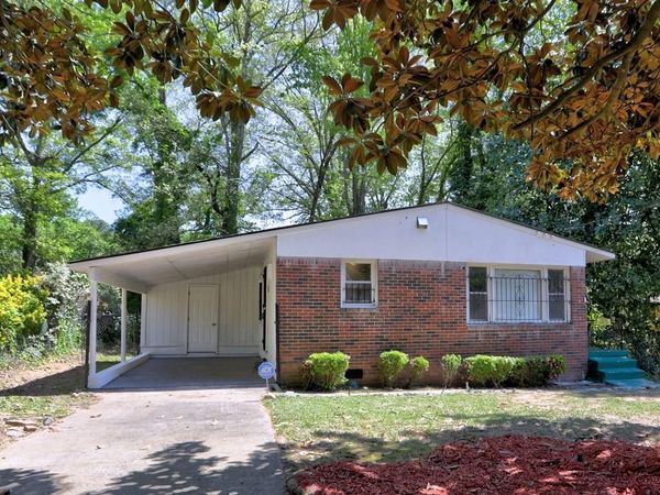 851 Amber Place NW, Atlanta, GA 30331