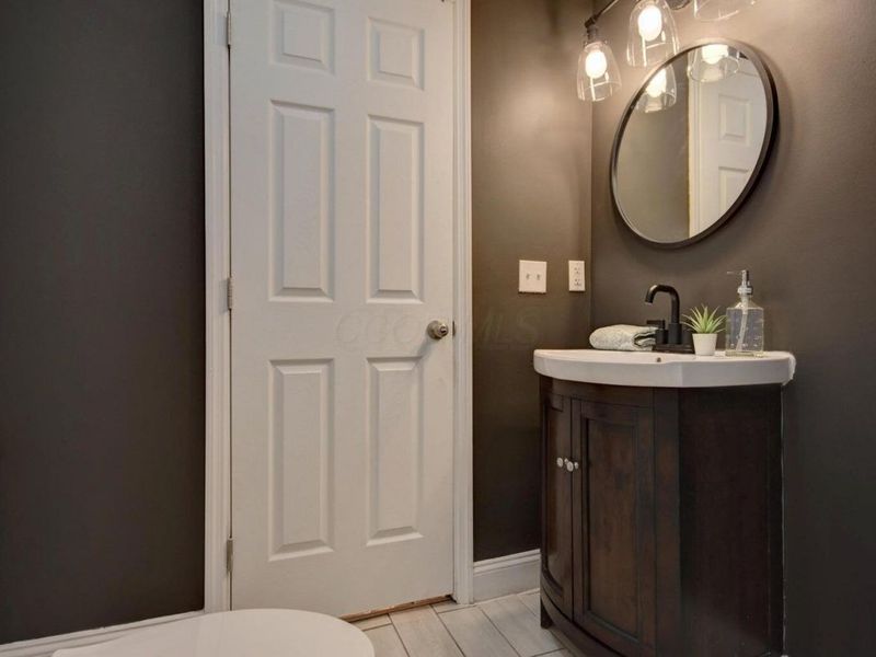 220 N Monroe Avenue , Columbus, OH 43203 Photo 14