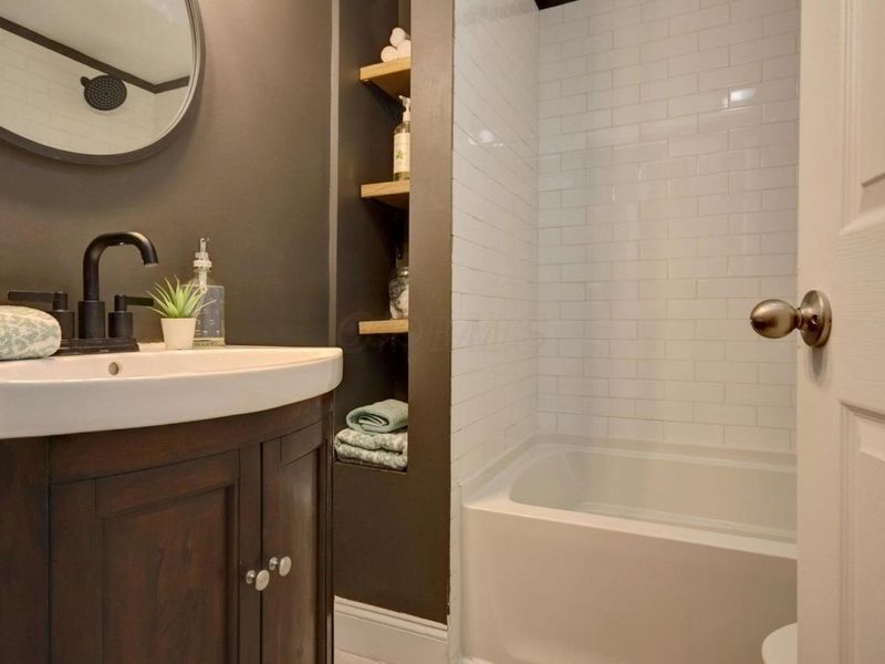 220 N Monroe Avenue , Columbus, OH 43203 Photo 15