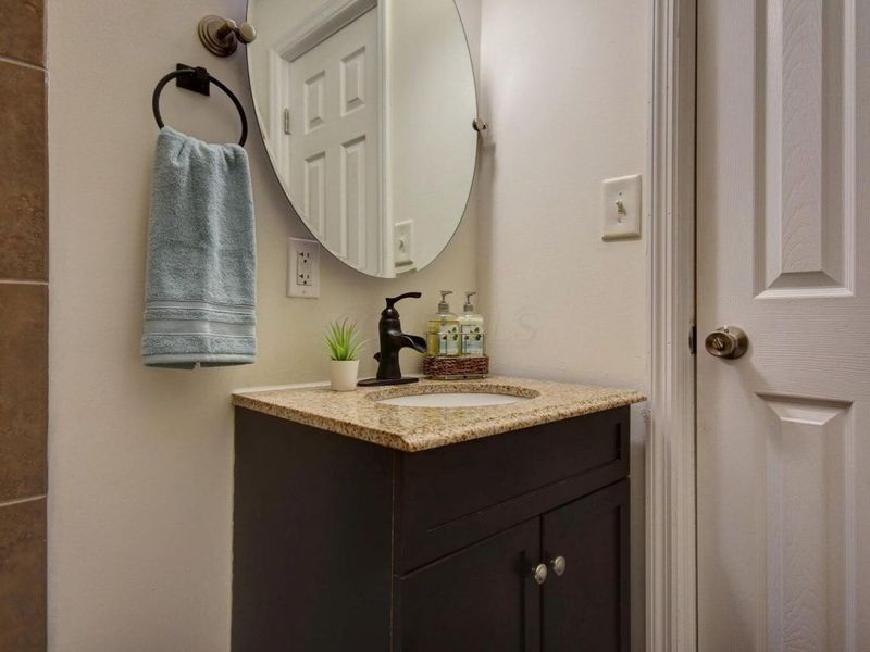 220 N Monroe Avenue , Columbus, OH 43203 Photo 22