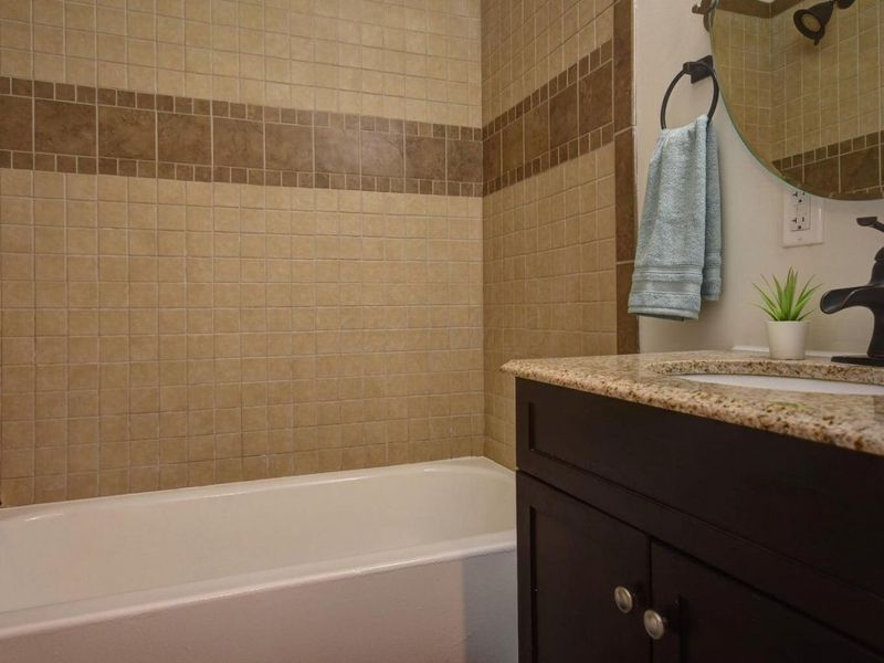 220 N Monroe Avenue , Columbus, OH 43203 Photo 23