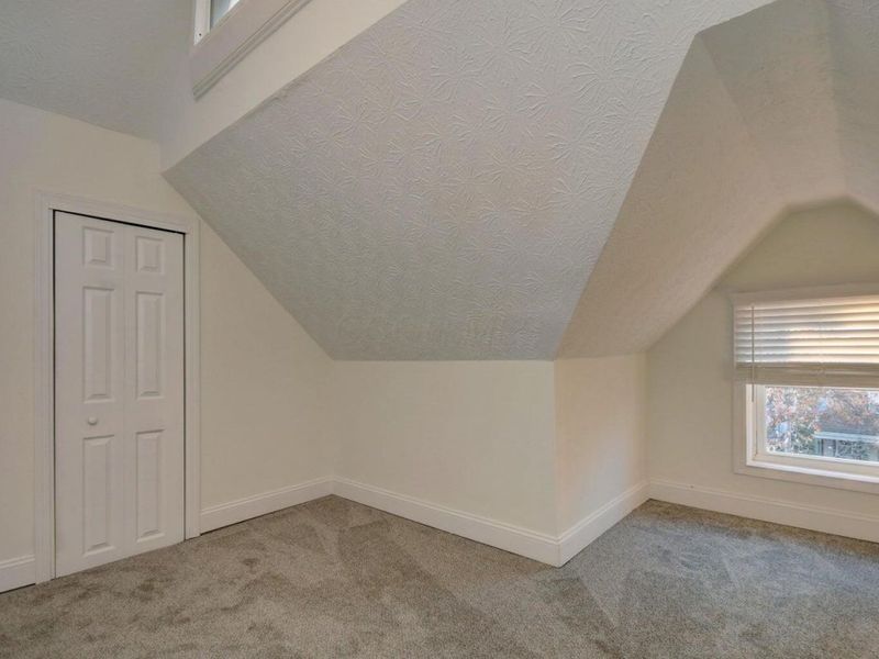 220 N Monroe Avenue , Columbus, OH 43203 Photo 26