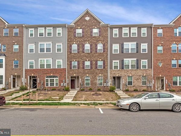 10910 PRESIDENTIAL PARKWAY, UPPER MARLBORO, MD 20772