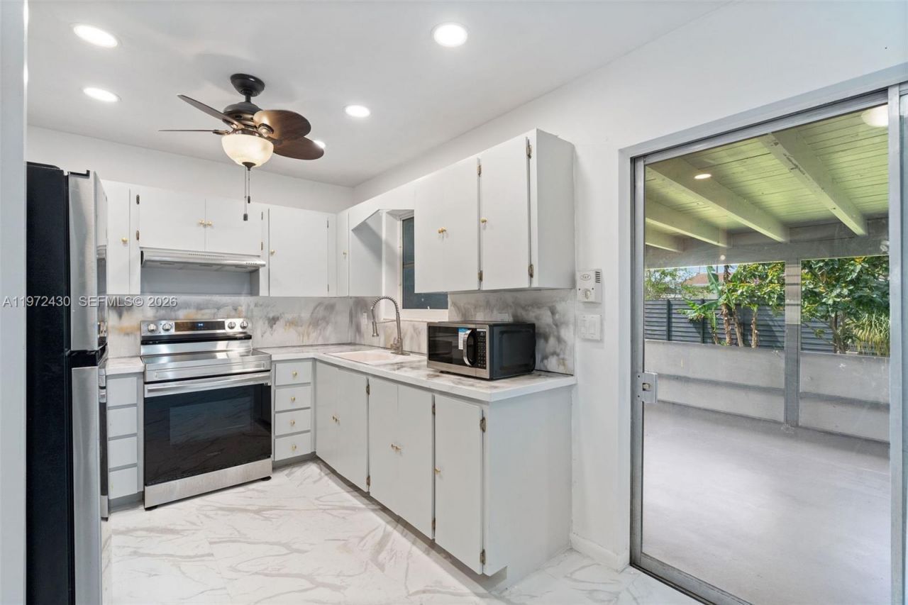 710 N 65th Ter, Hollywood, FL 33024 Photo