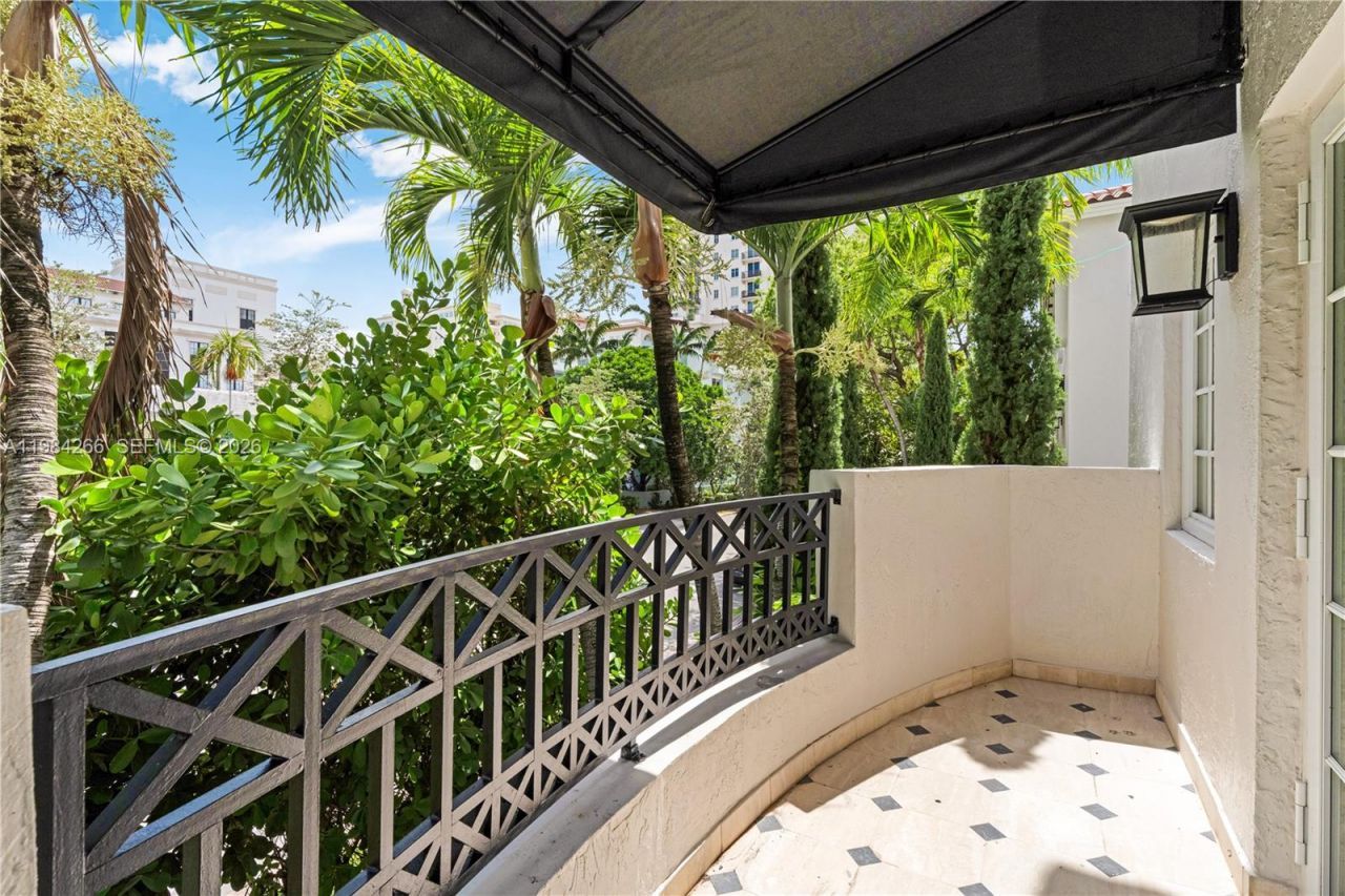 261 Navarre Ave, Unit B-1, Coral Gables, FL 33134 Photo