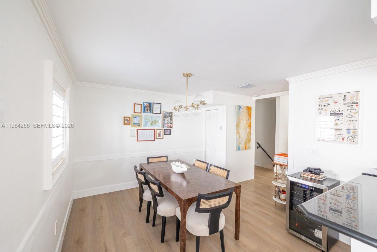 261 Navarre Ave , Unit B-1, Coral Gables, FL 33134 Photo