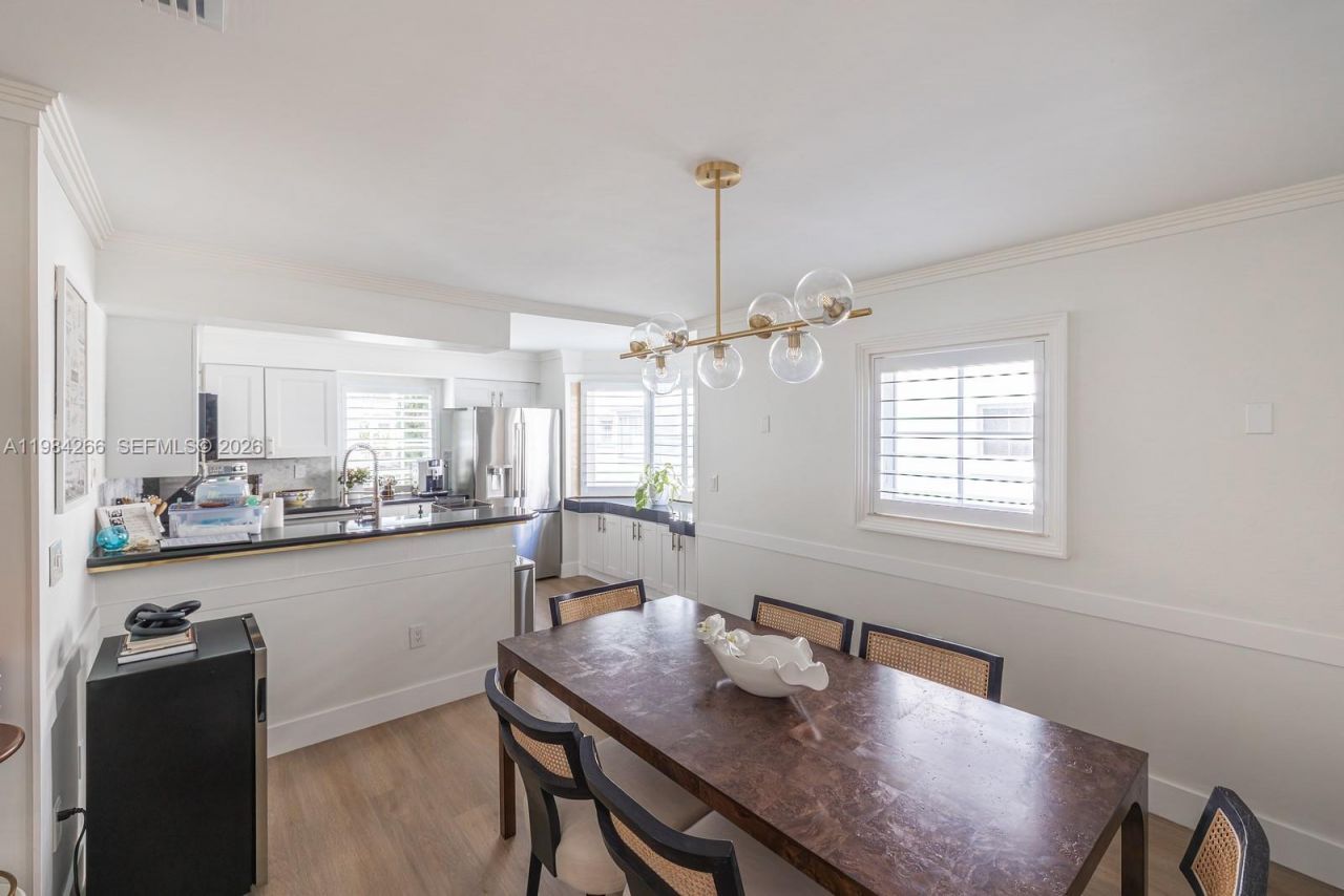 261 Navarre Ave , Unit B-1, Coral Gables, FL 33134 Photo