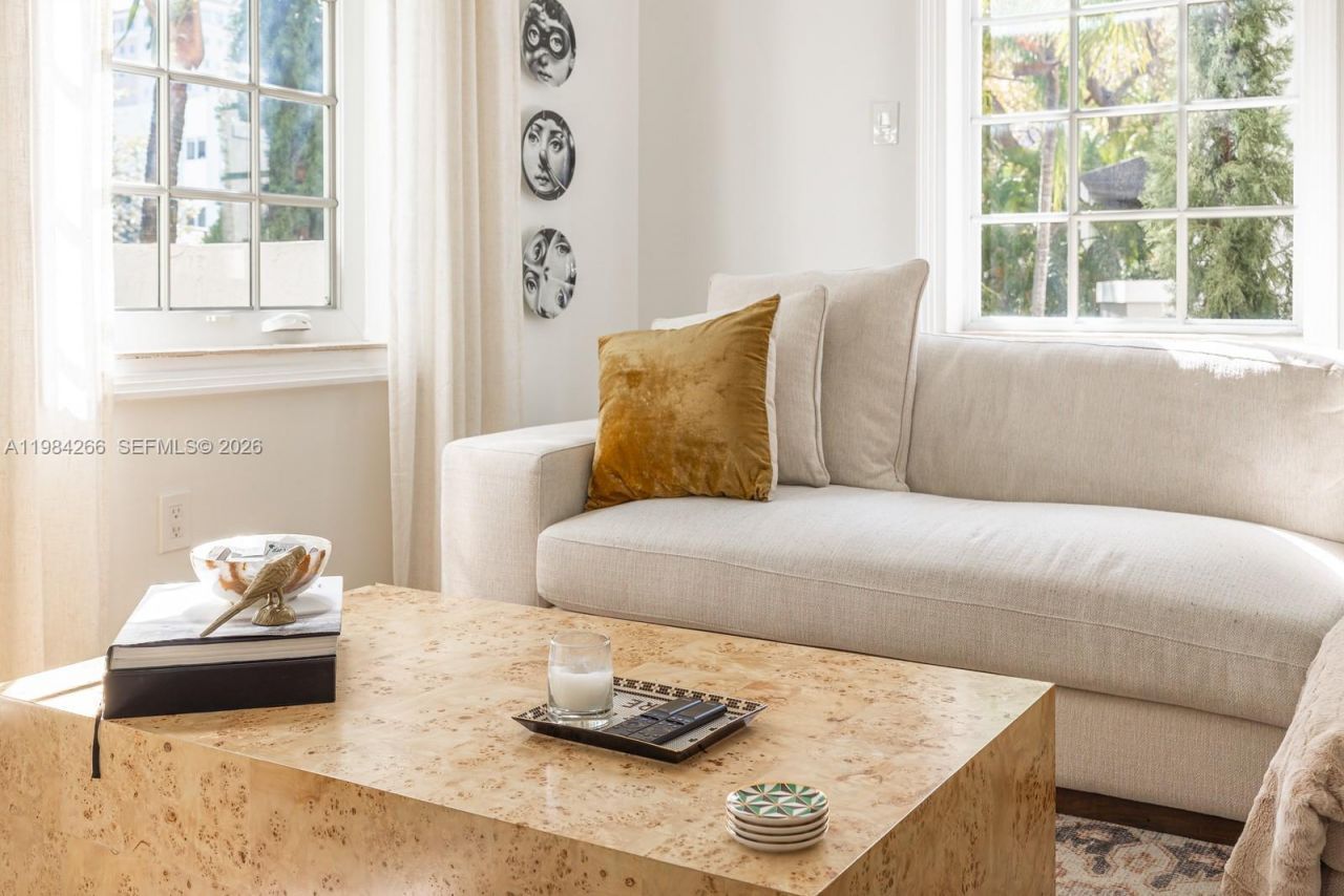 261 Navarre Ave , Unit B-1, Coral Gables, FL 33134 Photo