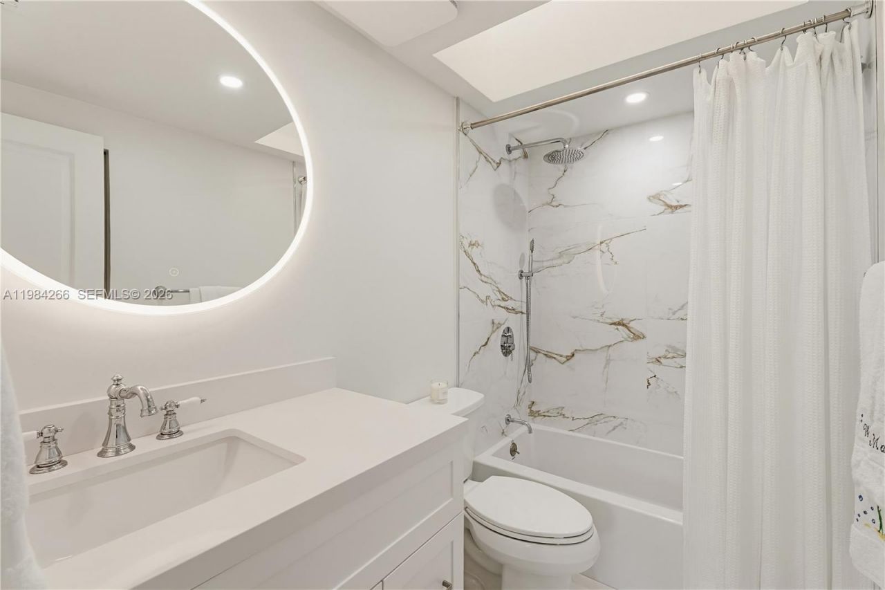261 Navarre Ave, Unit B-1, Coral Gables, FL 33134 Photo