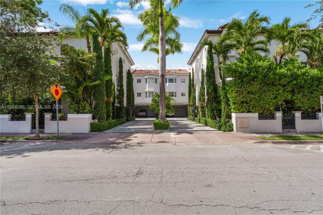 261 Navarre Ave, Unit B-1, Coral Gables, FL 33134 Photo