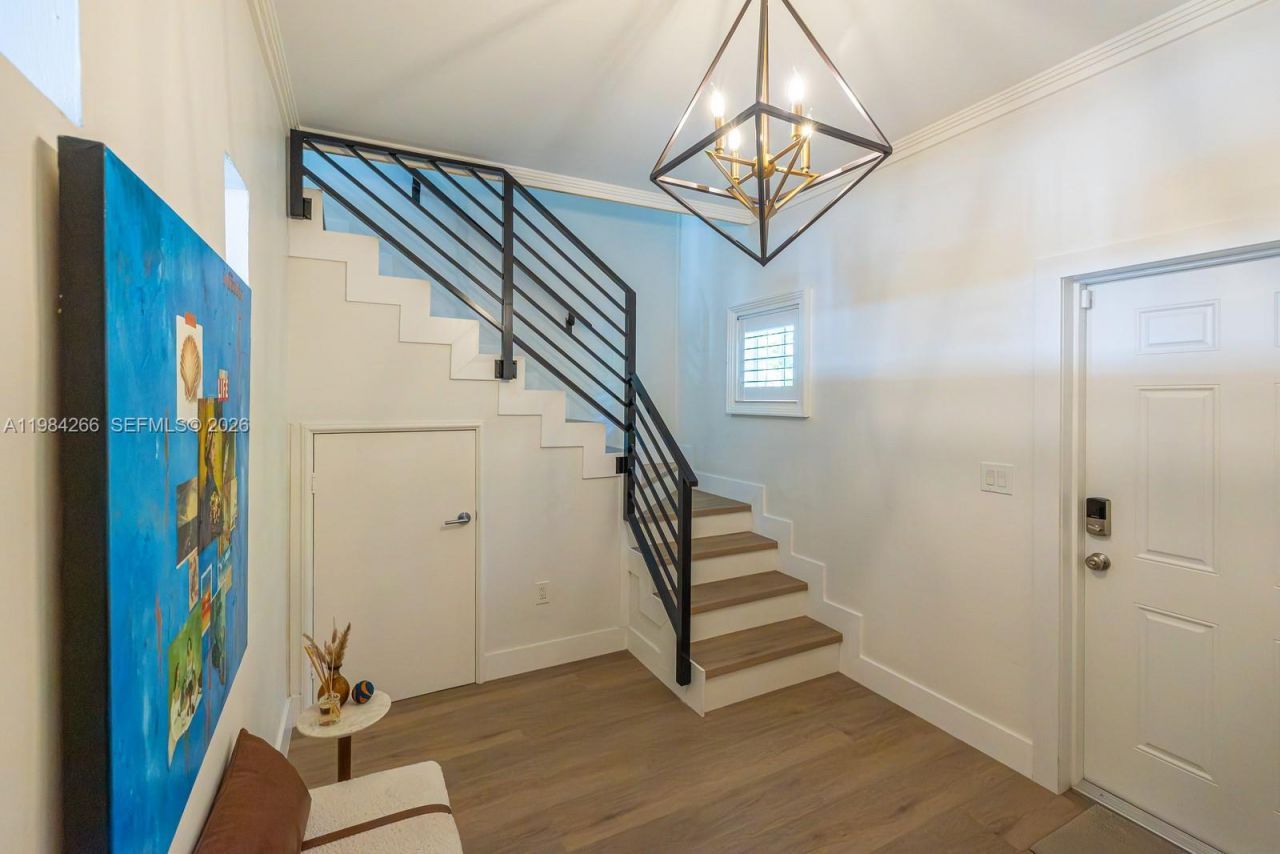 261 Navarre Ave , Unit B-1, Coral Gables, FL 33134 Photo